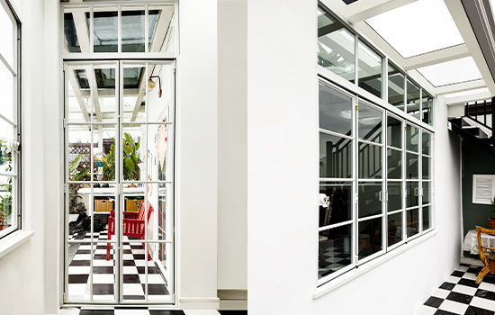 万科江上明月丨白色露台折叠门窗